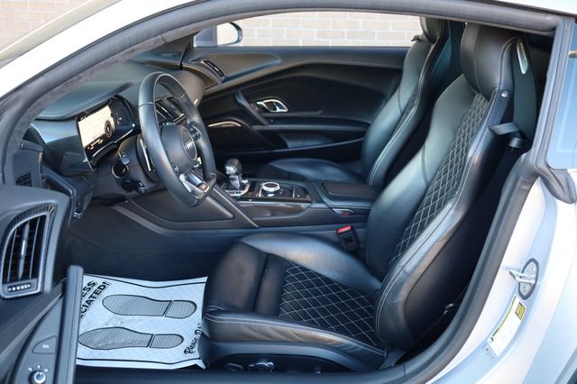 2018 Audi R8 Coupe V10 plus quattro AWD - 22949421 - 21