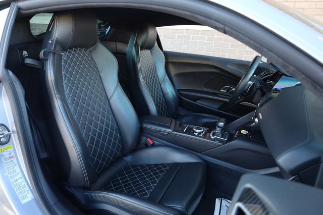 2018 Audi R8 Coupe V10 plus quattro AWD - 22949421 - 24