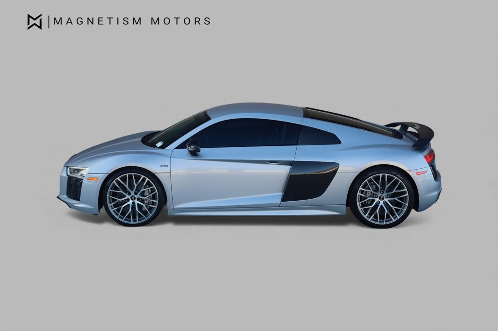 2018 Audi R8 Coupe V10 Plus Quattro photo 3