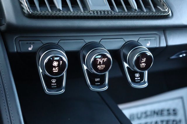 2018 Audi R8 Coupe V10 plus quattro AWD - 22949421 - 31