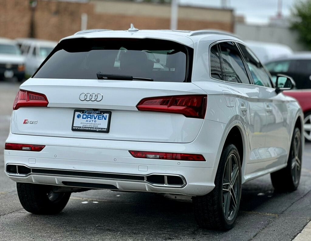 2018 Audi SQ5 Premium Plus photo 4