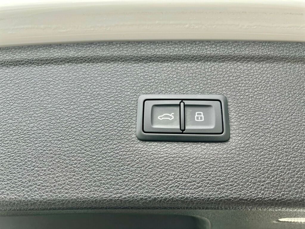 2018 Audi SQ5 Premium Plus photo 8