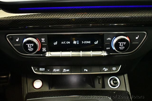 2018 Audi SQ5 3.0 TFSI Prestige - 23001920 - 38