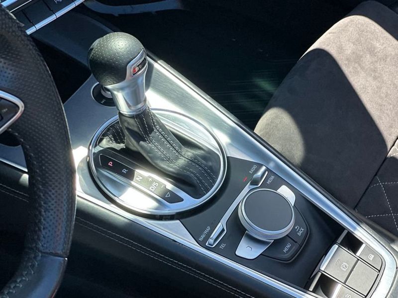 2018 Audi TT Roadster photo 14