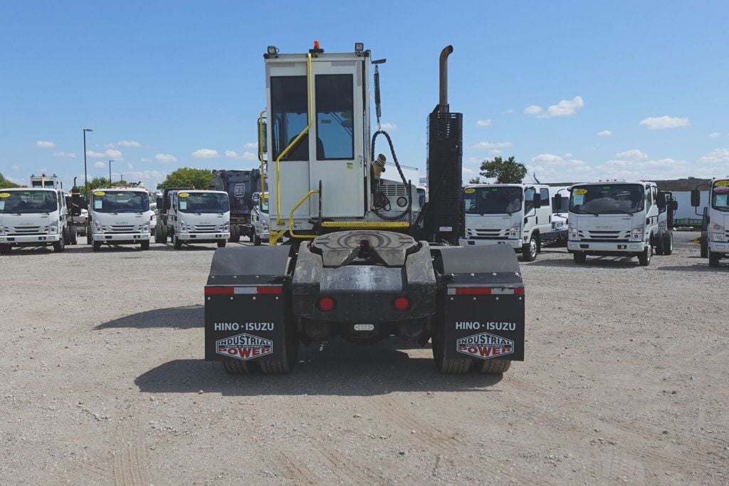 2018 Autocar ACTT42 Terminal Tractor - 22615854 - 5