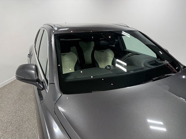 2018 Bentley Bentayga Activity Edition AWD - 23031109 - 18