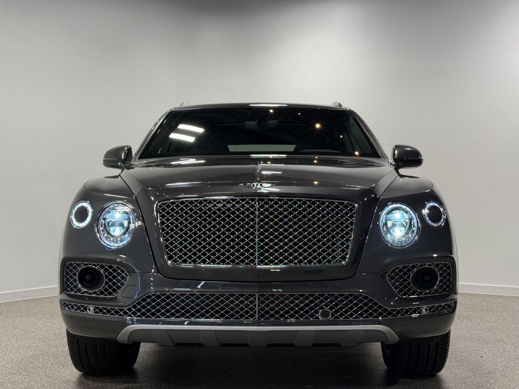 2018 Bentley Bentayga Activity Edition AWD - 23031109 - 1