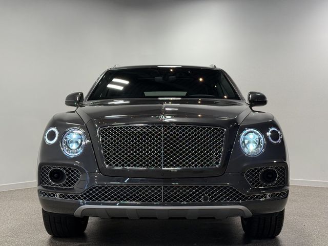 2018 Bentley Bentayga Activity Edition AWD - 23031109 - 1