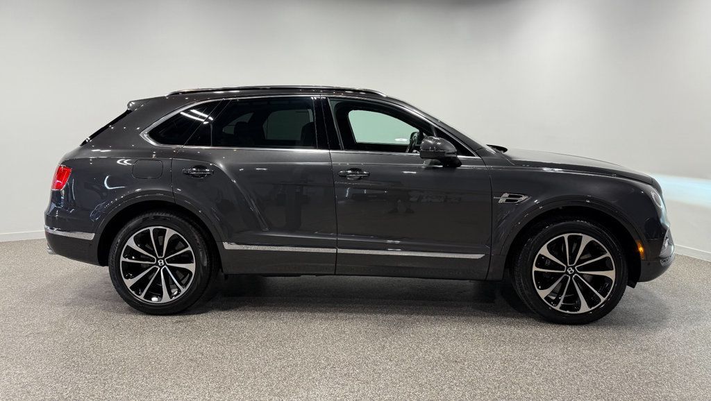 2018 Bentley Bentayga Activity Edition AWD - 23031109 - 31