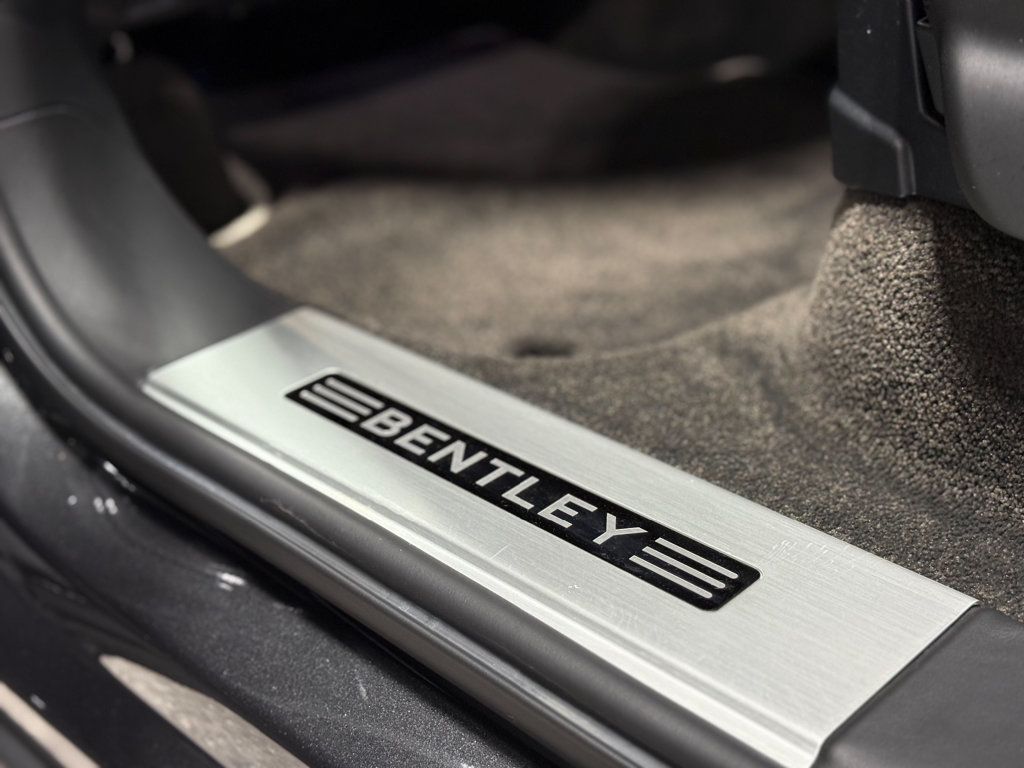 2018 Bentley Bentayga Activity Edition AWD - 23031109 - 32