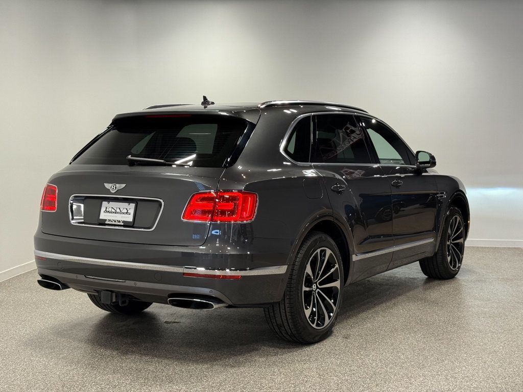 2018 Bentley Bentayga Activity Edition AWD - 23031109 - 34