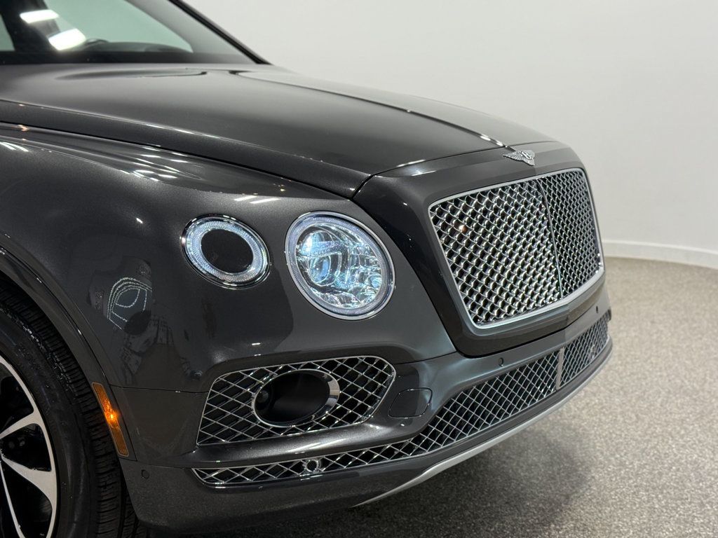 2018 Bentley Bentayga Activity Edition AWD - 23031109 - 36