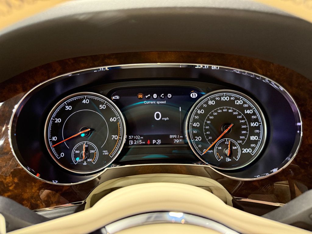 2018 Bentley Bentayga Activity Edition AWD - 23031109 - 43