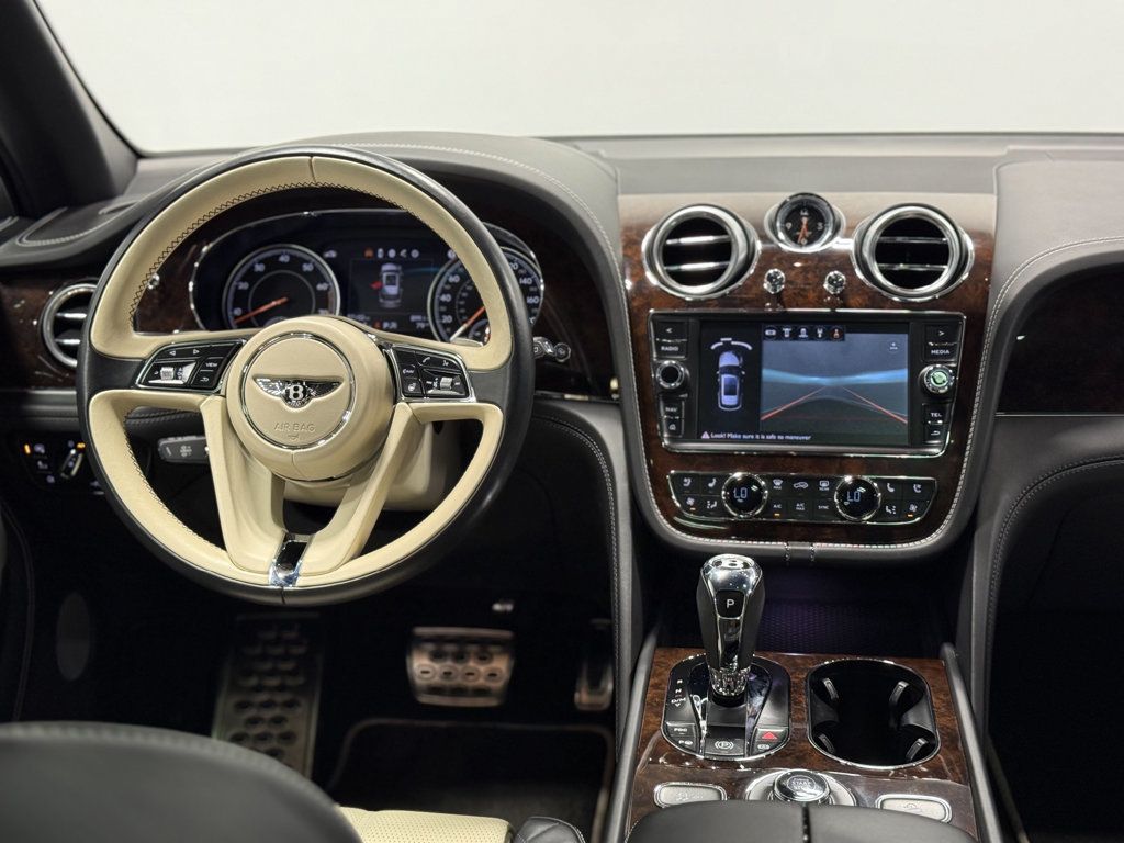 2018 Bentley Bentayga Activity Edition AWD - 23031109 - 49