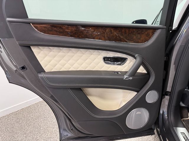 2018 Bentley Bentayga Activity Edition AWD - 23031109 - 50
