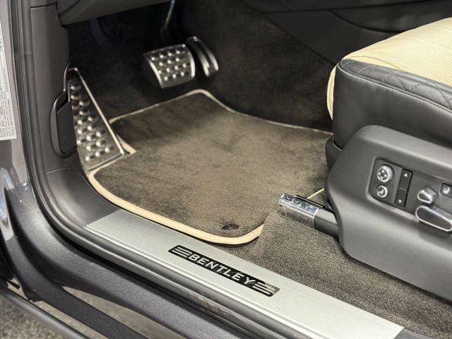 2018 Bentley Bentayga Activity Edition AWD - 23031109 - 51