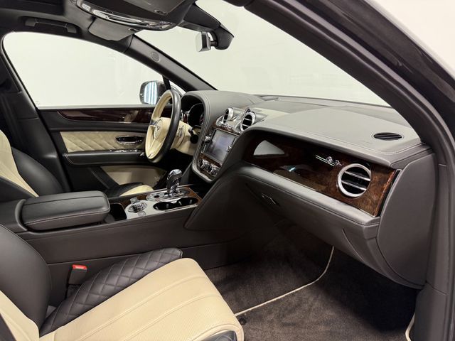 2018 Bentley Bentayga Activity Edition AWD - 23031109 - 59
