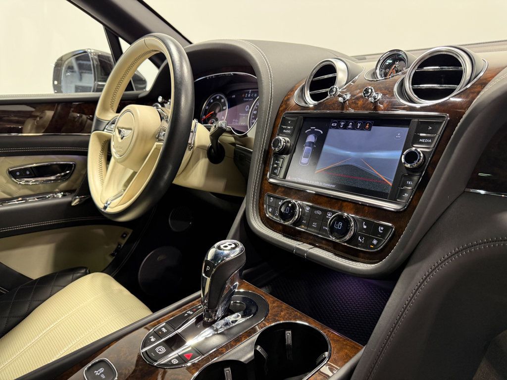 2018 Bentley Bentayga Activity Edition AWD - 23031109 - 62