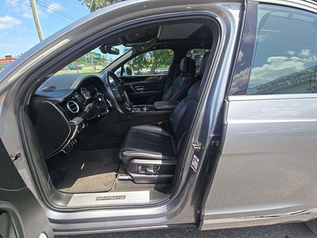 2018 Bentley Bentayga MSRP$258,780/DynamicRideCtrl/MoodLtng/ComfortSeatW/OCenterConsol - 23057536 - 2
