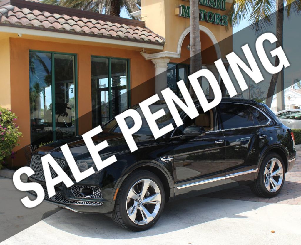 2018 Bentley Bentayga ONE FLORIDA OWNER,ORIGINALLY $ 275,420,SIGNATURE W12 - 21013509 | Video 1
