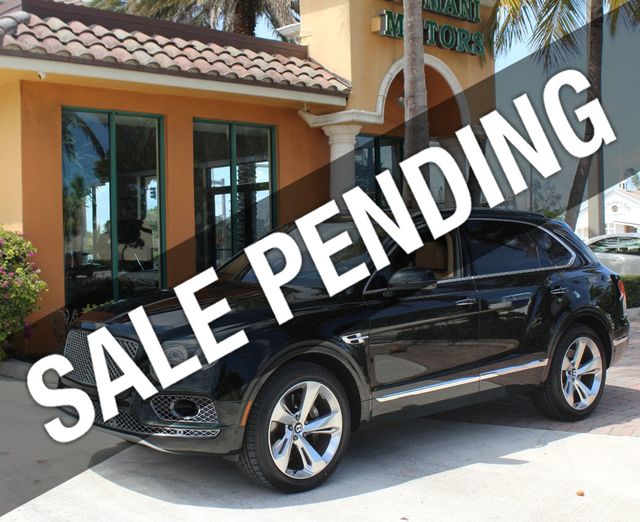 2018 Bentley Bentayga ONE FLORIDA OWNER,ORIGINALLY $ 275,420,SIGNATURE W12 - 21013509 - 0