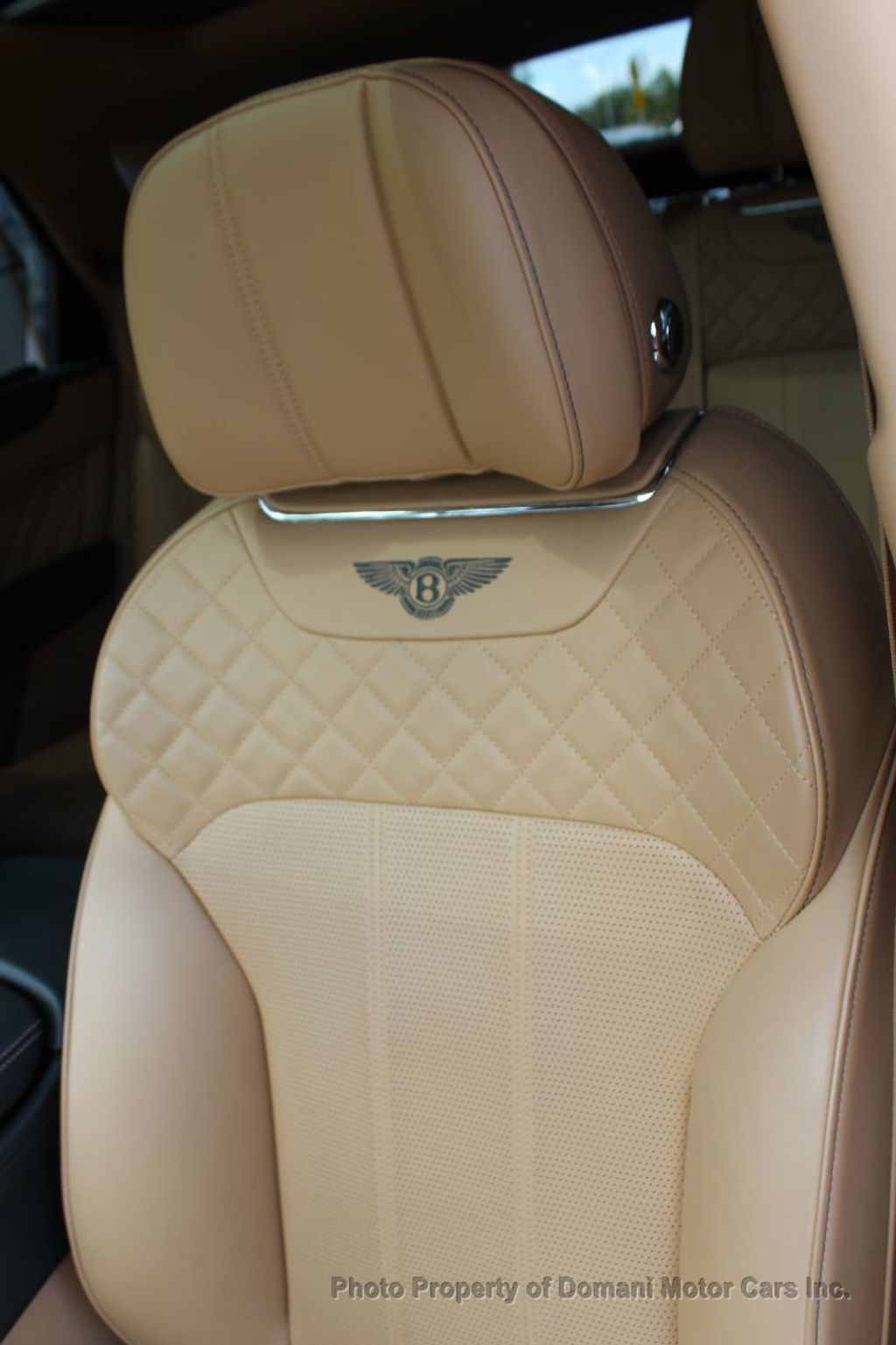 2018 Bentley Bentayga W12 photo 9