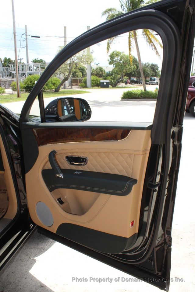 2018 Bentley Bentayga ONE FLORIDA OWNER,ORIGINALLY $ 275,420,SIGNATURE W12 - 21013509 - 19