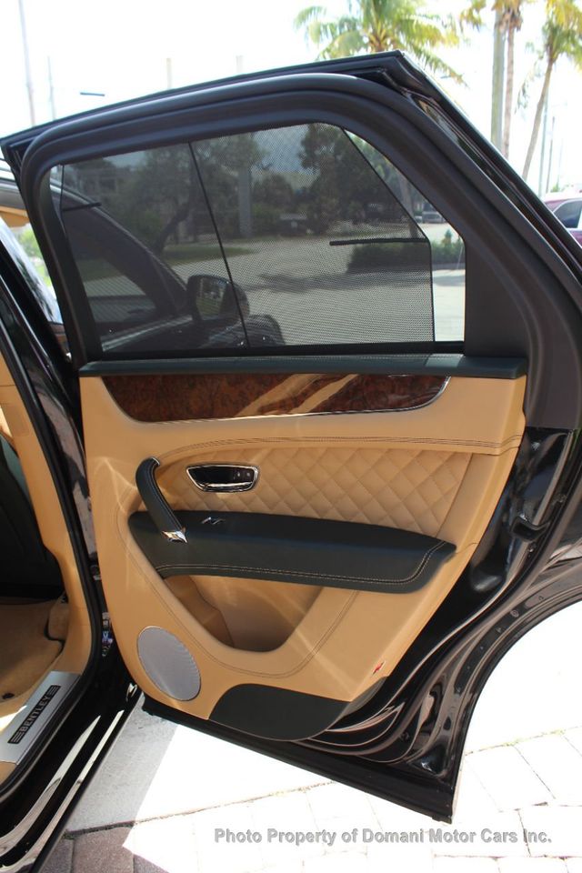 2018 Bentley Bentayga ONE FLORIDA OWNER,ORIGINALLY $ 275,420,SIGNATURE W12 - 21013509 - 20