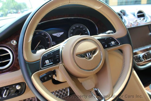 2018 Bentley Bentayga ONE FLORIDA OWNER,ORIGINALLY $ 275,420,SIGNATURE W12 - 21013509 - 44