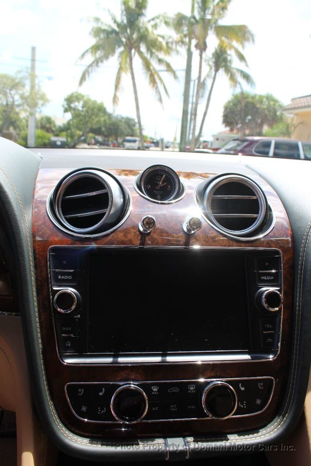 2018 Bentley Bentayga ONE FLORIDA OWNER,ORIGINALLY $ 275,420,SIGNATURE W12 - 21013509 - 45
