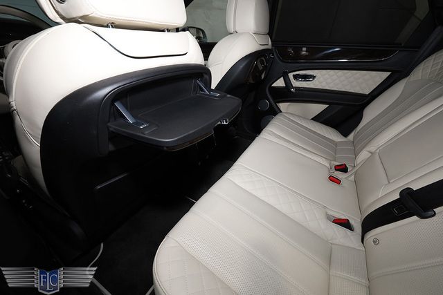 2018 Bentley Bentayga Onyx Edition AWD - 22935440 - 18