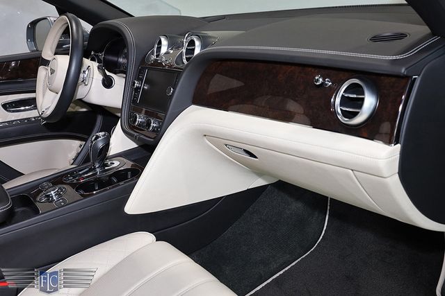 2018 Bentley Bentayga Onyx Edition AWD - 22935440 - 24