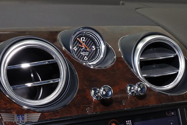 2018 Bentley Bentayga Onyx Edition AWD - 22935440 - 31