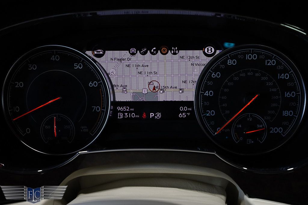 2018 Bentley Bentayga Onyx Edition AWD - 22935440 - 35