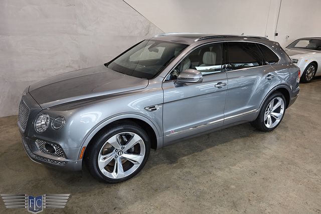 2018 Bentley Bentayga Onyx Edition AWD - 22935440 - 45