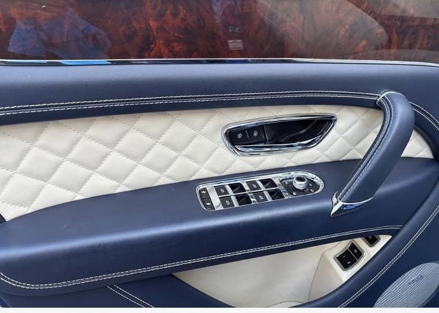 2018 Bentley Bentayga Onyx Edition AWD Clean Carfax - 22918383 - 9