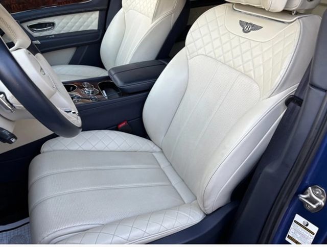 2018 Bentley Bentayga Onyx Edition AWD Clean Carfax - 22918383 - 12