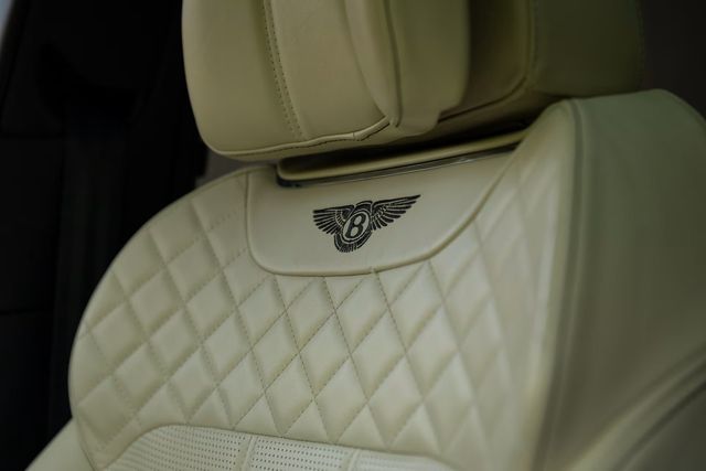 2018 Bentley Bentayga Onyx Edition AWD Clean Carfax - 22918383 - 13