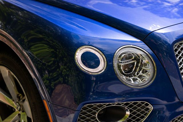 2018 Bentley Bentayga Onyx Edition AWD Clean Carfax - 22918383 - 33