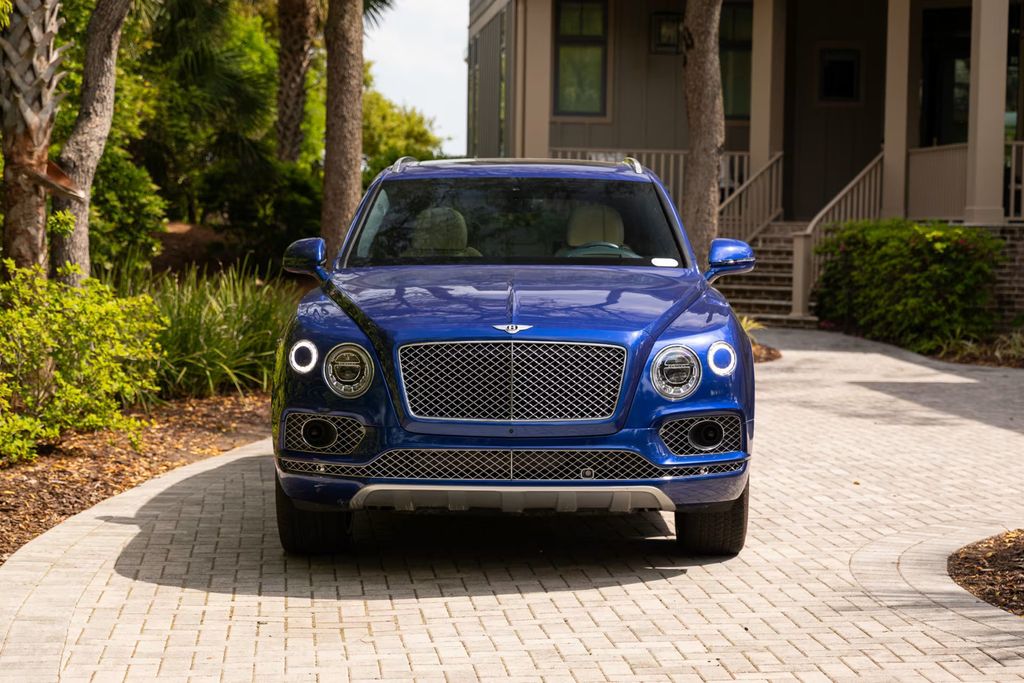 2018 Bentley Bentayga Onyx Edition AWD Clean Carfax - 22918383 - 5