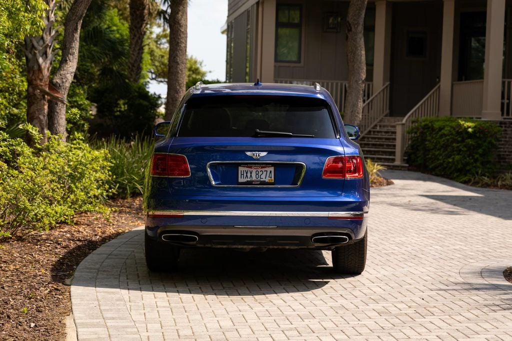 2018 Bentley Bentayga Onyx Edition AWD Clean Carfax - 22918383 - 7