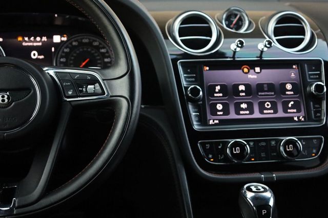 2018 Bentley Bentayga Signature Edition - 23078360 - 44