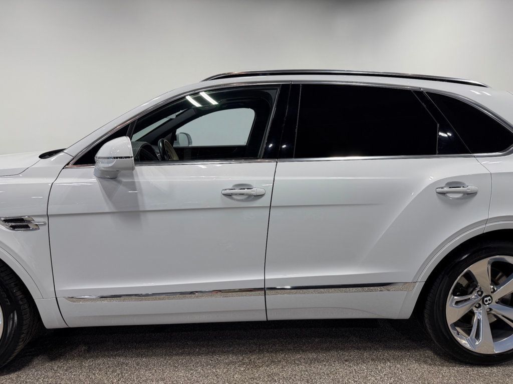 2018 Bentley Bentayga W12 Signature AWD - 23012681 - 12