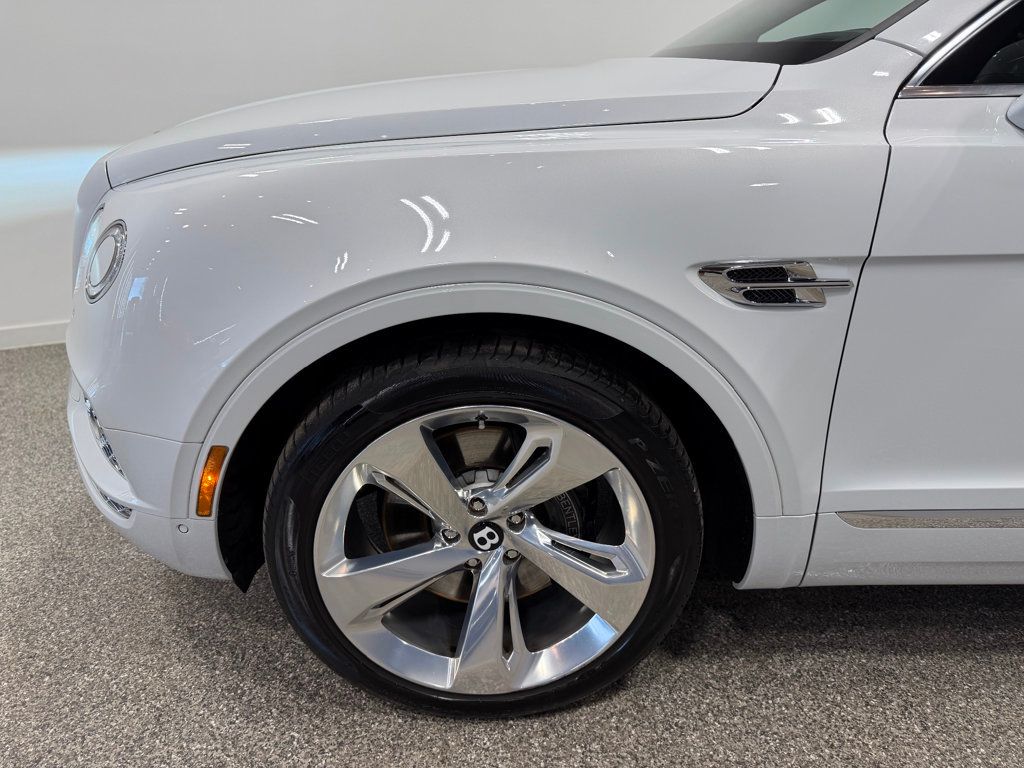 2018 Bentley Bentayga W12 Signature AWD - 23012681 - 13