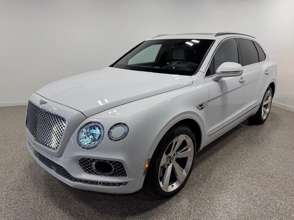 2018 Bentley Bentayga W12 Signature AWD - 23012681 - 1