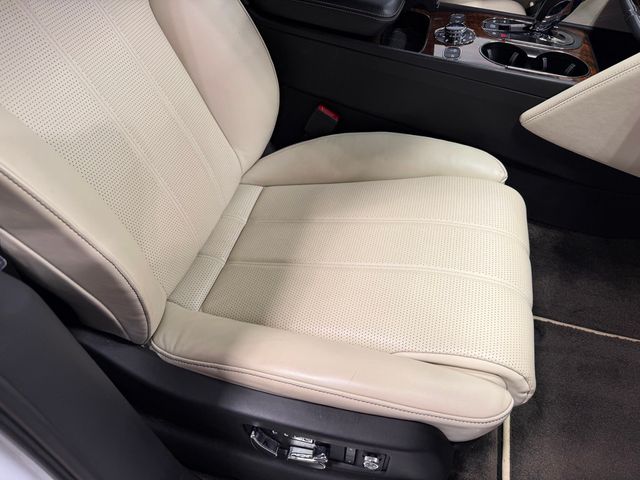2018 Bentley Bentayga W12 Signature AWD - 23012681 - 36