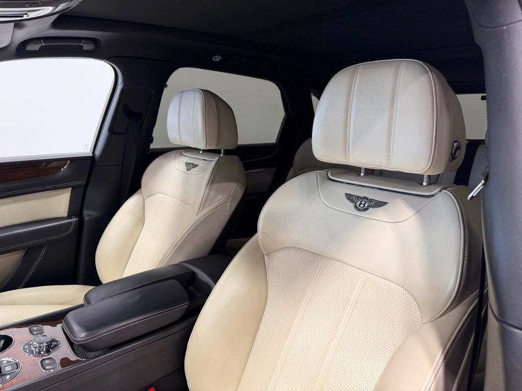 2018 Bentley Bentayga W12 Signature AWD - 23012681 - 3