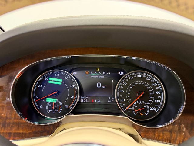 2018 Bentley Bentayga W12 Signature AWD - 23012681 - 46