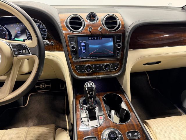 2018 Bentley Bentayga W12 Signature AWD - 23012681 - 54
