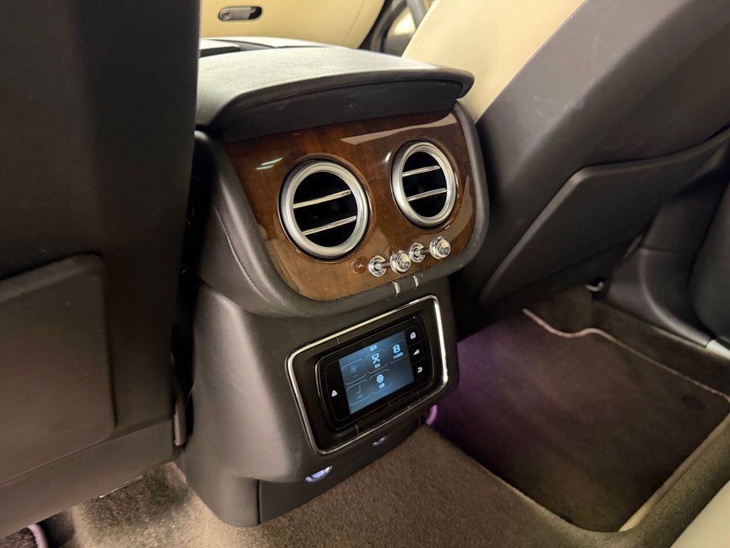 2018 Bentley Bentayga W12 Signature AWD - 23012681 - 58